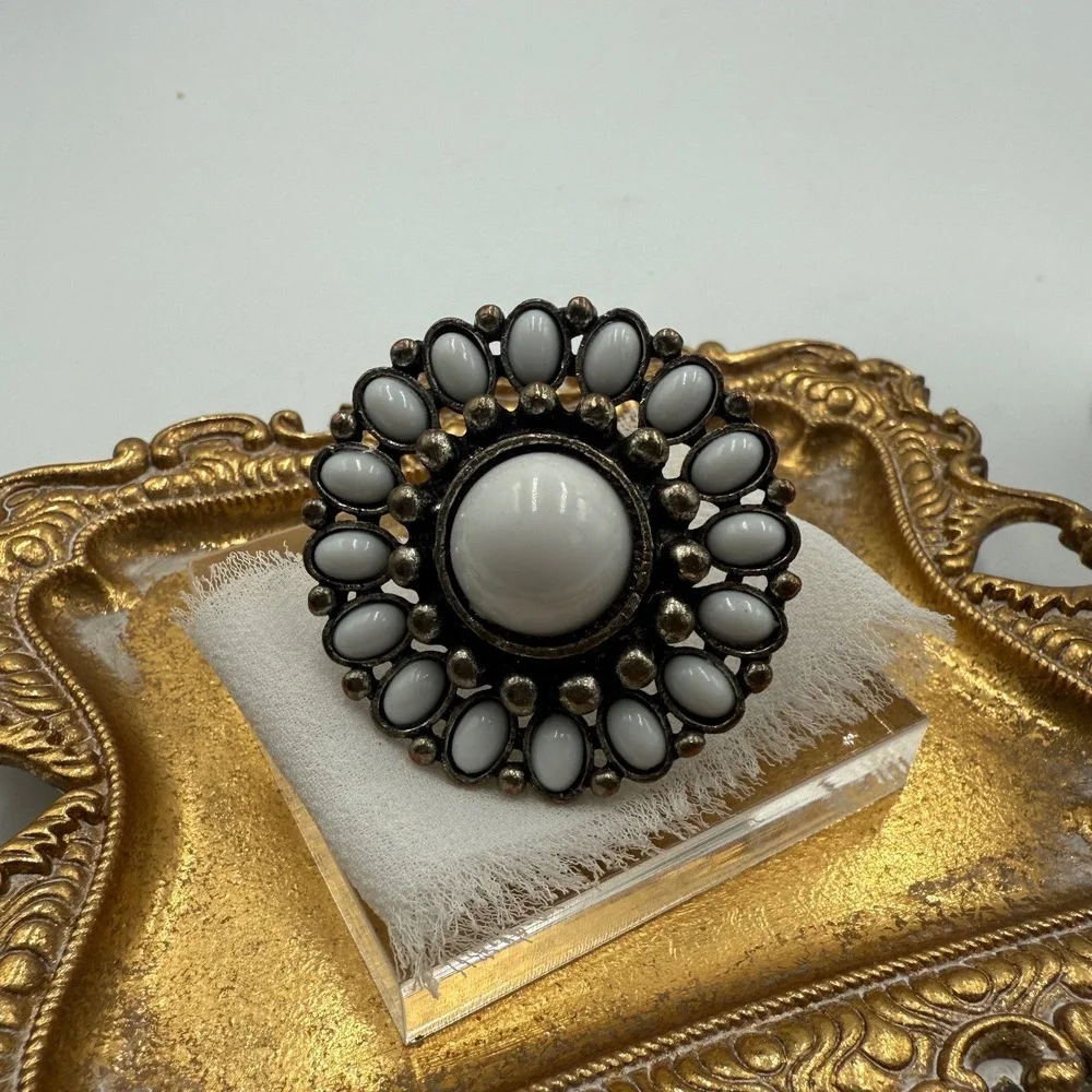 Vintage Style White Sunburst Statement Ring Adjustable Silver Tone Boho Cabochon